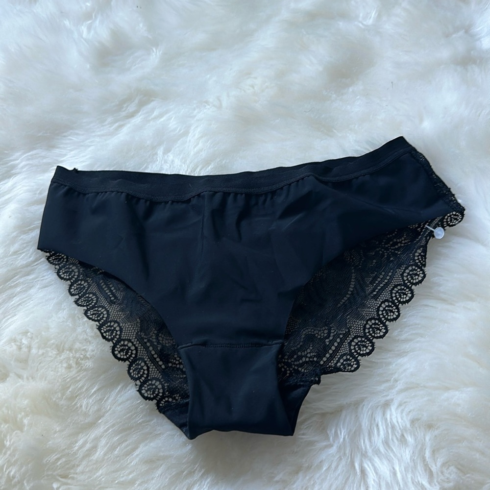 DeJardim intimate underwear NWOT